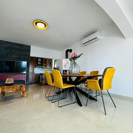 Roko Tragurion Villa