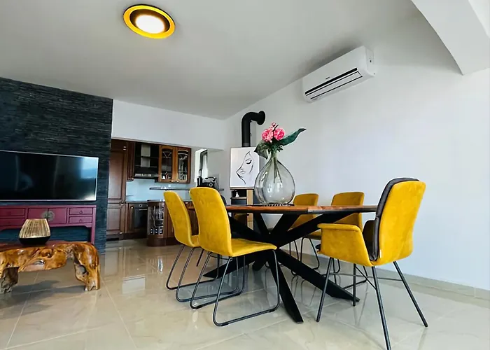 Roko Tragurion Villa