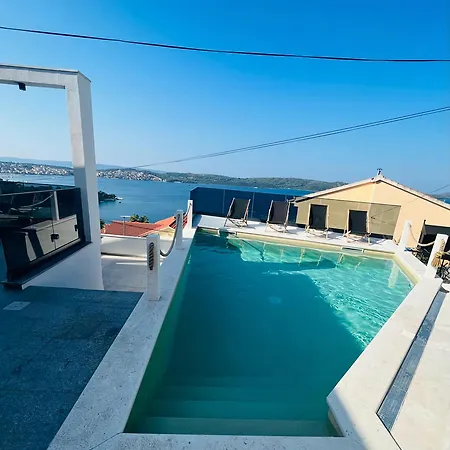 Roko Tragurion Villa