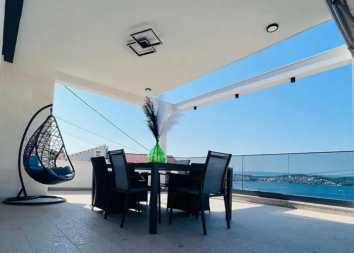 Roko Tragurion Trogir