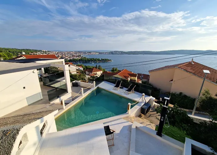 Roko Tragurion * Trogir